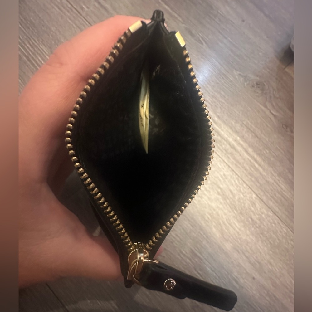 Kate Spade Black pebbled leather cardholder with zipper EUC! - Picture 2 of 3